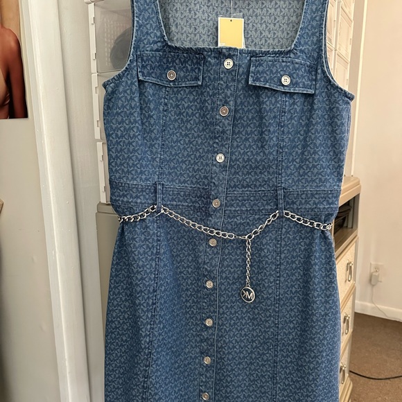 Never worn Michael Kors denim shirt Midi Dress with Chain - Picture 1 of 4
